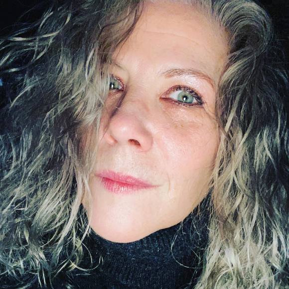 Meet your Posher, Sophie - Picture 1 of 1